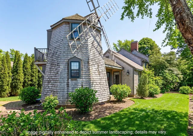 3rd image of 12 Cockachoisett Ln, Osterville, MA 02655 | MLS# 22601973
