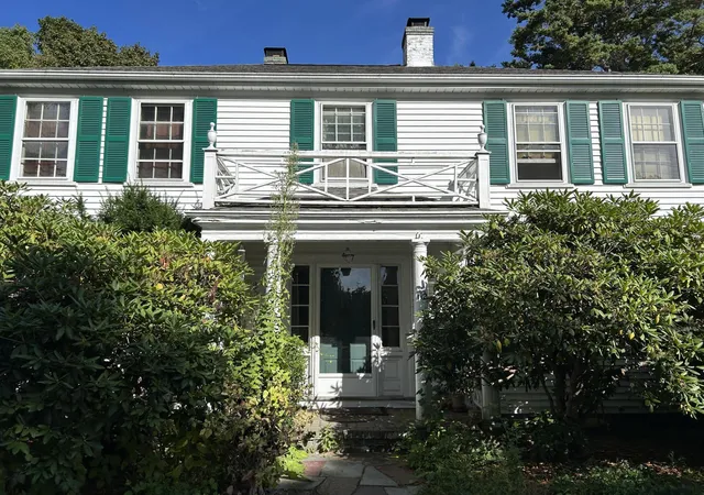 2nd image of 112 Shore St, Falmouth, MA 02540 | MLS# 22603429