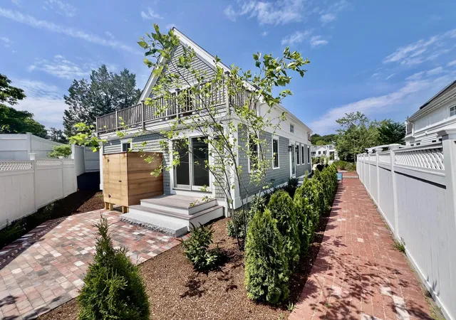 3rd image of 65 Franklin St #Unit A, Provincetown, MA 02657 | MLS# 22601813
