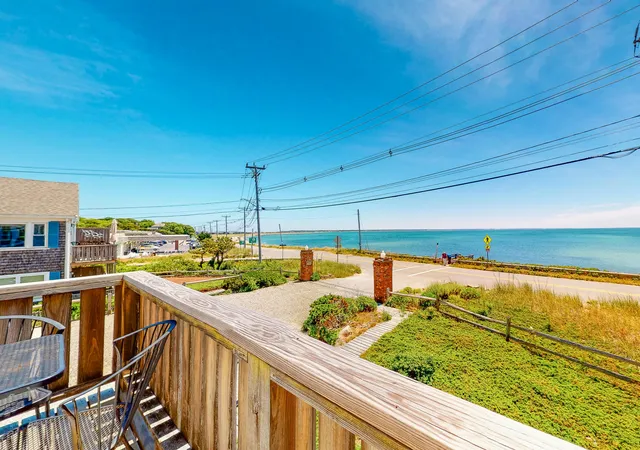 1st image of 690 Commercial St #UNIT 1D, Provincetown, MA 02657 | MLS# 22601814