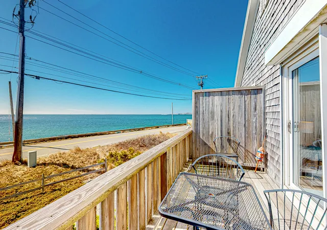 3rd image of 690 Commercial St #UNIT 1D, Provincetown, MA 02657 | MLS# 22601814