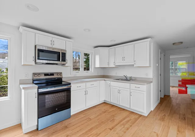5th image of 23 Harry Kemp Wy #APT A, Provincetown, MA 02657 | MLS# 22601883