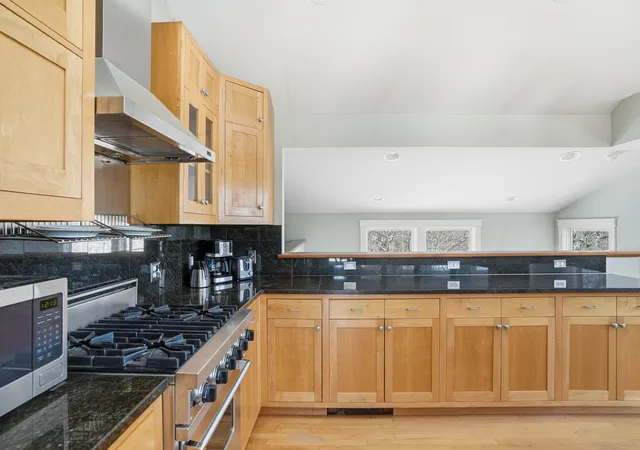 4th image of 18 Wood Duck Wy, Edgartown, MA 02539 | MLS# 22601985