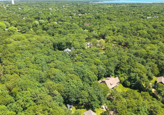 4th image of 4 Wilsons Ln, Edgartown, MA 02539 | MLS# 22602446
