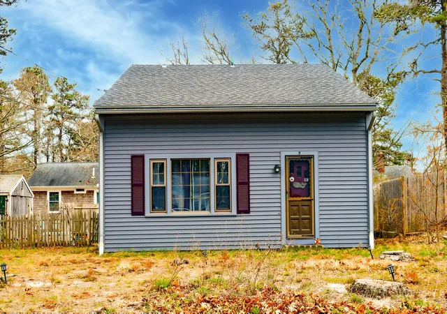 Homes for sale in South Yarmouth, MA | 5 Evergreen St, South Yarmouth, MA 02664 | MLS# 22601893