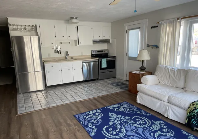 1st image of 690 Commercial St #UNIT 5D, Provincetown, MA 02657 | MLS# 22601934