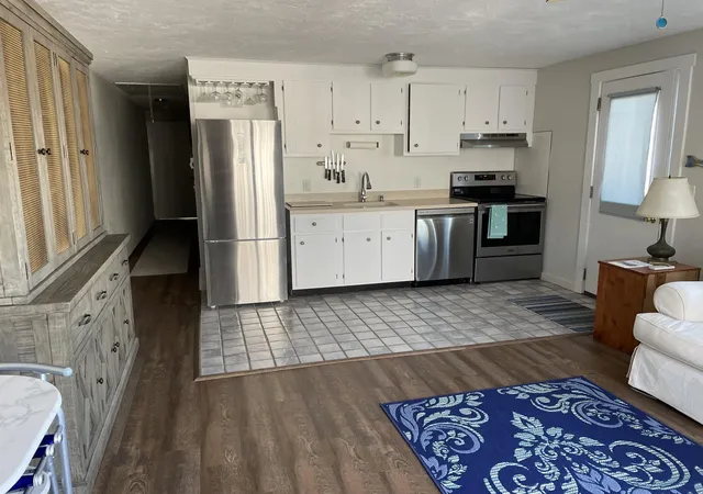 3rd image of 690 Commercial St #UNIT 5D, Provincetown, MA 02657 | MLS# 22601934
