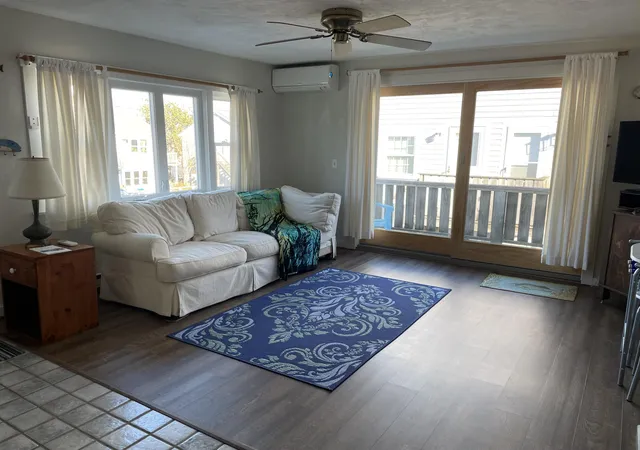 4th image of 690 Commercial St #UNIT 5D, Provincetown, MA 02657 | MLS# 22601934