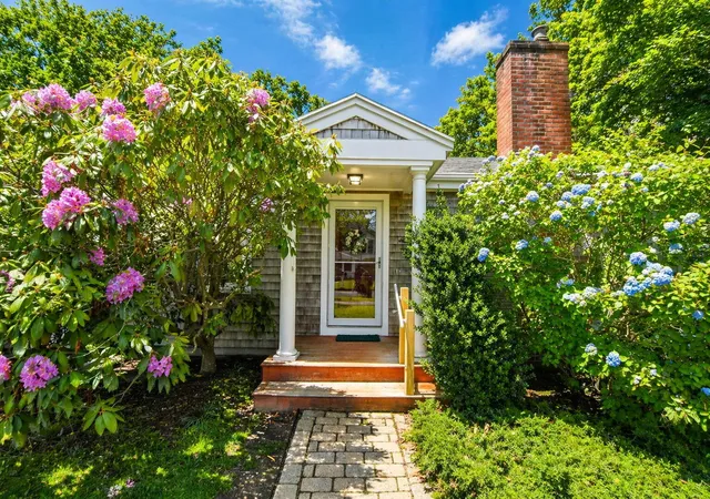 3rd image of 400 Davisville Rd, East Falmouth, MA 02536 | MLS# 22601945
