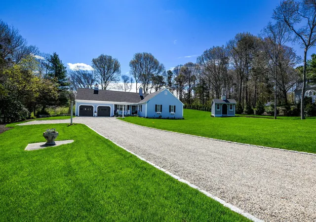 2nd image of 9 Coach Ln, Sandwich, MA 02563 | MLS# 22602149