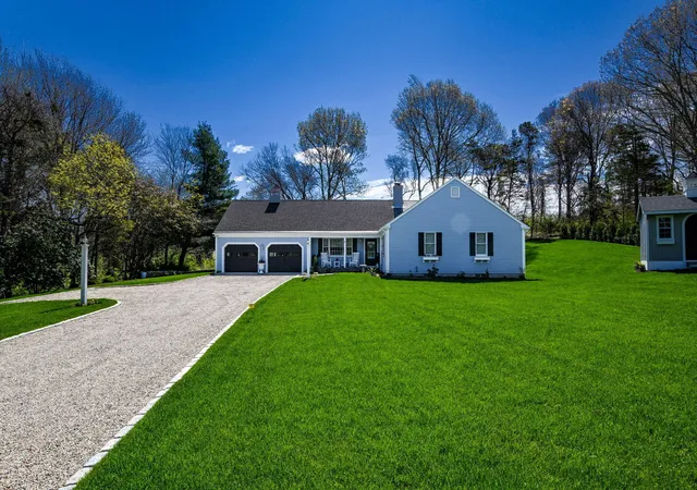 3rd image of 9 Coach Ln, Sandwich, MA 02563 | MLS# 22602149