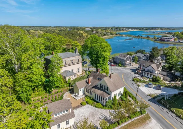 Homes for sale in Wellfleet, MA | 10 Bank St, Wellfleet, MA 02667 | MLS# 22602006