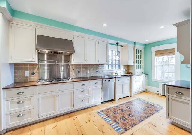 Homes for sale in Wellfleet, MA | 10 Bank St, Wellfleet, MA 02667 | MLS# 22602006