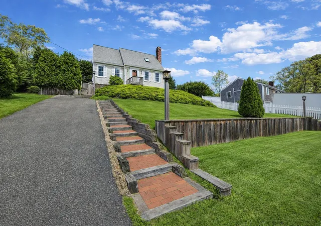 Homes for sale in Harwich, MA | 6 Carefree Wy, Harwich, MA 02645 | MLS# 22602045