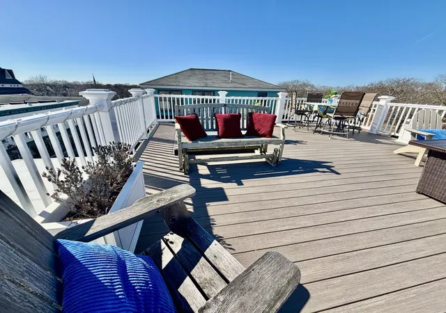 2nd image of 37 Circuit Ave, Oak Bluffs, MA 02557