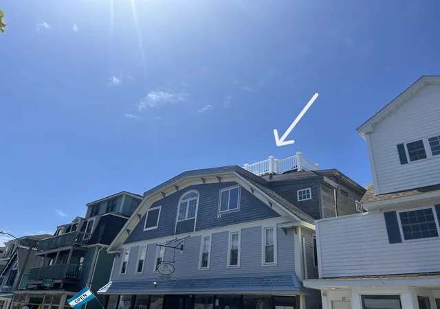 2nd image of 37 Circuit Ave, Oak Bluffs, MA 02557