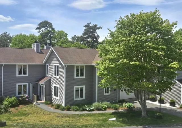 Homes for sale in Buzzards Bay, MA | 6 Aspen Rd #UNIT 6, Buzzards Bay, MA 02532 | MLS# 22602167