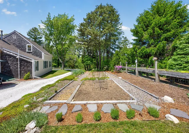 Homes for sale in South Dennis, MA | 370 Main St, South Dennis, MA 02660 | MLS# 22602581