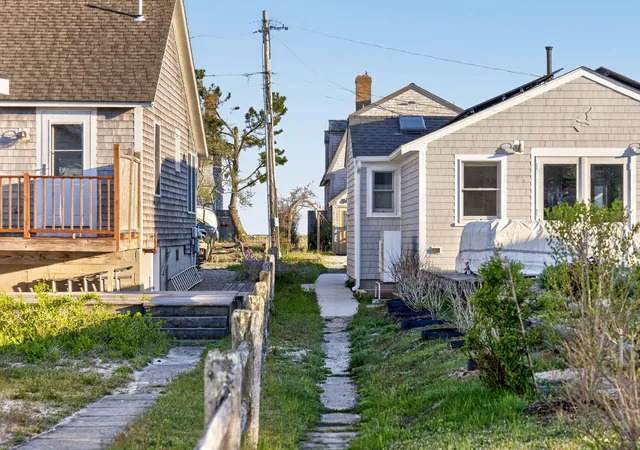 Homes for sale in Provincetown, MA | 887 Commercial St, Provincetown, MA 02657