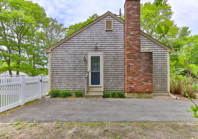Homes for sale in Centerville, MA | 17 Outpost Ln, Centerville, MA 02632 | MLS# 22602532