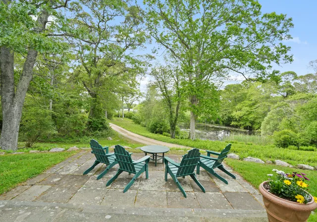 2nd image of 20 James Pond Wy, West Tisbury, MA 02575 | MLS# 22602483