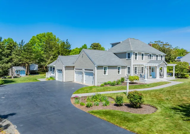 4th image of 91 Williston Rd, Sagamore Beach, MA 02562 | MLS# 22603785