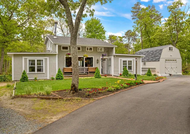 3rd image of 390 Brackett Rd, Eastham, MA 02642 | MLS# 22602573