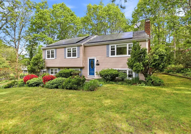 Homes for sale in Bourne, MA | 17 Briggs Ave, Bourne, MA 02532 | MLS# 22602598
