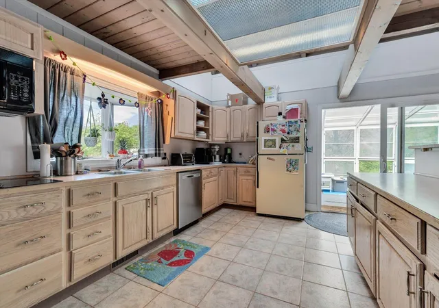 5th image of 2231 Meetinghouse Wy, West Barnstable, MA 02668 | MLS# 22602511