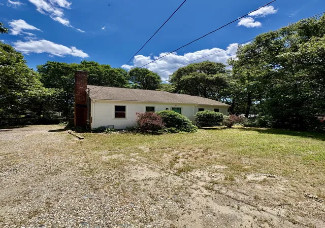 Homes for sale in Yarmouth Port, MA | 615 Route 6a, Yarmouth Port, MA 02675 | MLS# 22602568
