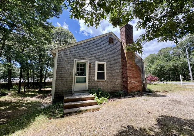 Homes for sale in Yarmouth Port, MA | 615 Route 6A, Yarmouth Port, MA 02675 | MLS# 22602568