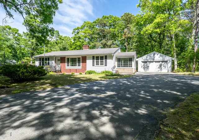 Homes for sale in Centerville, MA | 844 Shootflying Hill Rd, Centerville, MA 02632 | MLS# 22602682