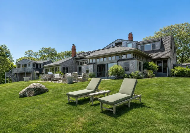 3rd image of 19 Locust Ln, Aquinnah, MA 02535 | MLS# 22602646
