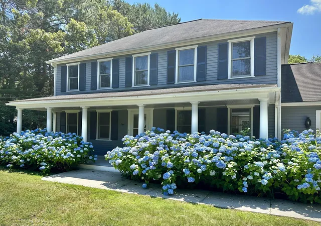 Homes for sale in Mashpee, MA | 744 Old Barnstable Rd, Mashpee, MA 02649 | MLS# 22602572