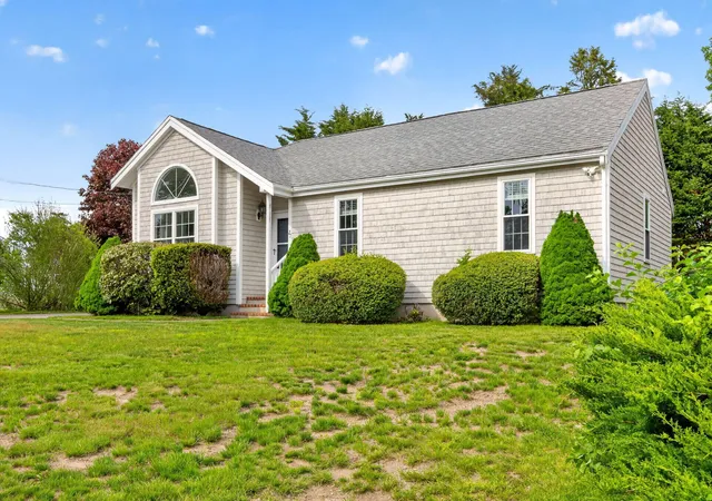 Homes for sale in Pocasset, MA | 27 Bellavista Dr, Pocasset, MA 02559 | MLS# 22602615