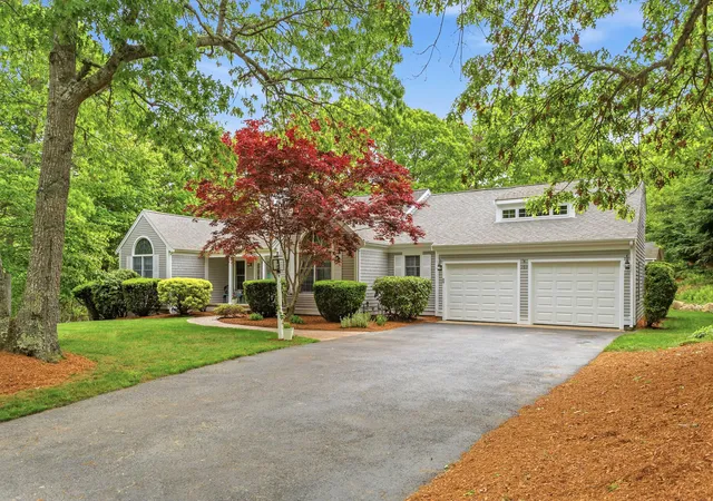 1st image of 103 Falling Leaf Ln, Osterville, MA 02655 | MLS# 22602580