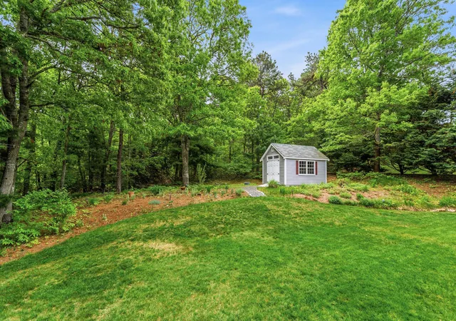 27th image of 103 Falling Leaf Ln, Osterville, MA 02655 | MLS# 22602580
