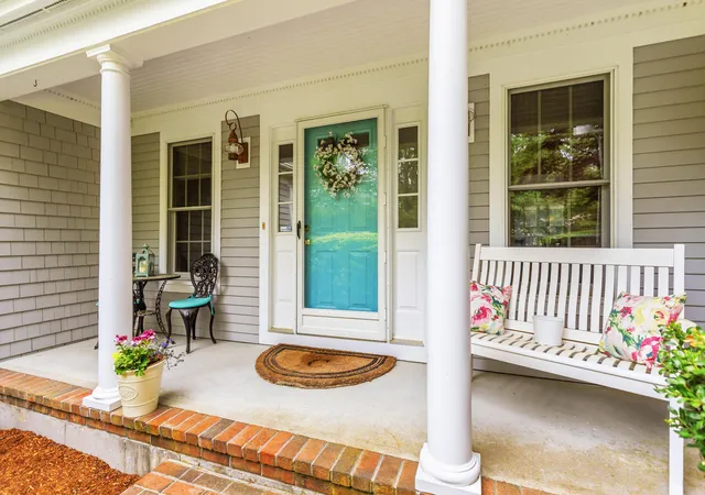3rd image of 103 Falling Leaf Ln, Osterville, MA 02655 | MLS# 22602580