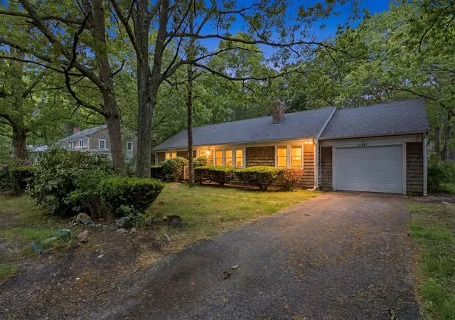 Homes for sale in Yarmouth Port, MA | 762 W Yarmouth Rd, Yarmouth Port, MA 02675 | MLS# 22602653