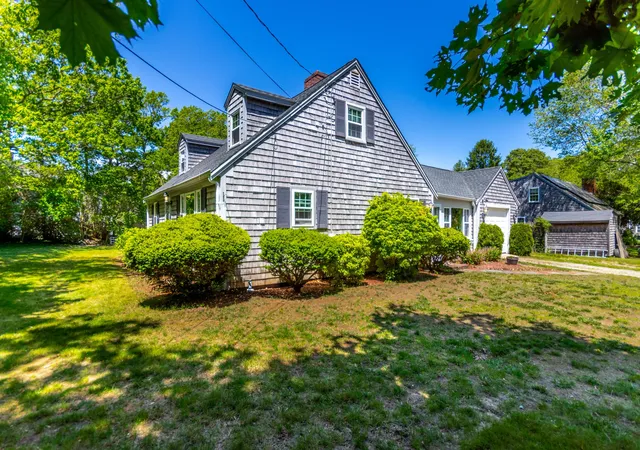 Homes for sale in Centerville, MA | 3 Yacht Club Rd, Centerville, MA 02632 | MLS# 22602821