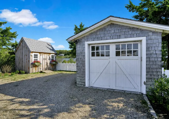 36th image of 312 E Chop Dr, Vineyard Haven, MA 02568 | MLS# 22602660