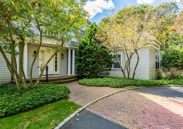 2nd image of 140 Seapuit Rd, Osterville, MA 02655 | MLS# 22602715