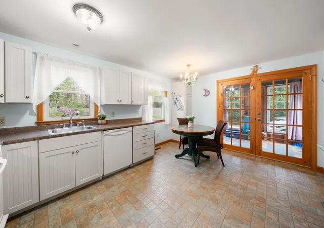 3rd image of 34 Newtown Rd, Sandwich, MA 02563 | MLS# 22602677