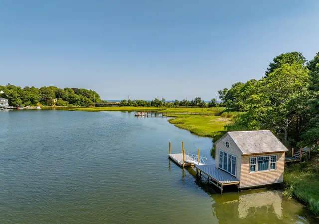 2nd image of 48 Starboard Ln, Osterville, MA 02655 | MLS# 22602716