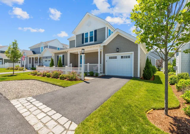 Homes for sale in Mashpee, MA | 77 Cobblestone Cir, Mashpee, MA 02649 | MLS# 22603045