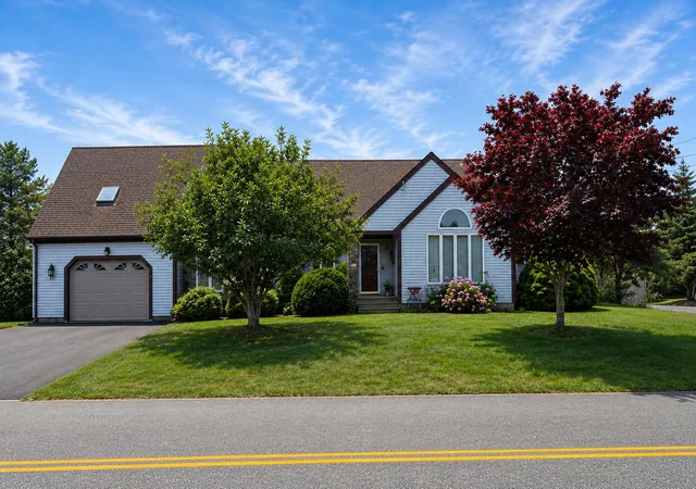 1st image of 201 Center St, Dennis Port, MA 02639 | MLS# 22603194