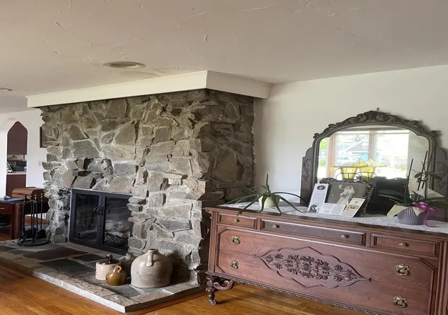4th image of 201 Center St, Dennis Port, MA 02639 | MLS# 22603194