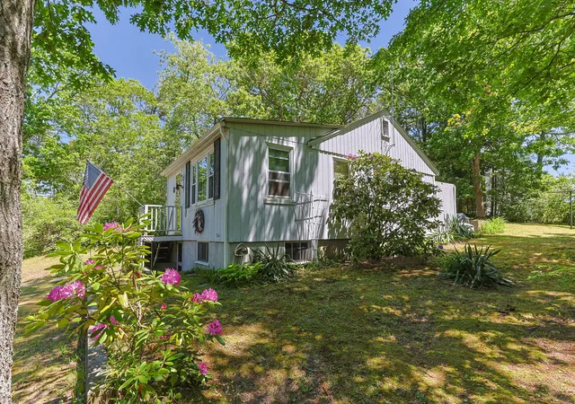 2nd image of 8 Alpine Rd, Plymouth, MA 02360 | MLS# 22602753