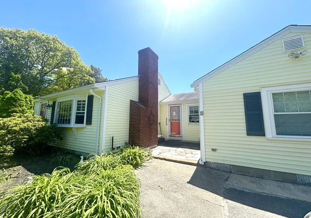 Homes for sale in Harwich, MA | 1 Baddeck St, Harwich, MA 02645 | MLS# 22602750