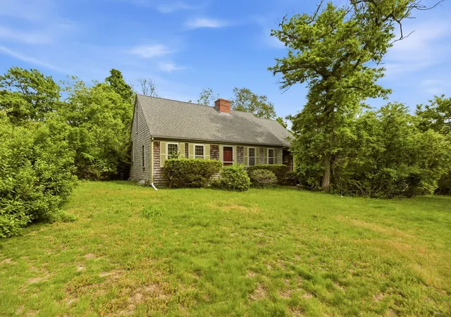 5th image of 93 Robbins Cir, Dennis, MA 02638 | MLS# 22602858